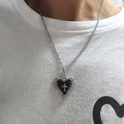 Toxicpop y2k heart necklace