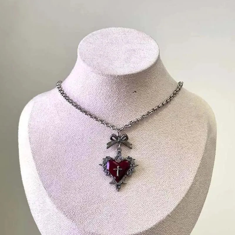 Toxicpop y2k heart necklace