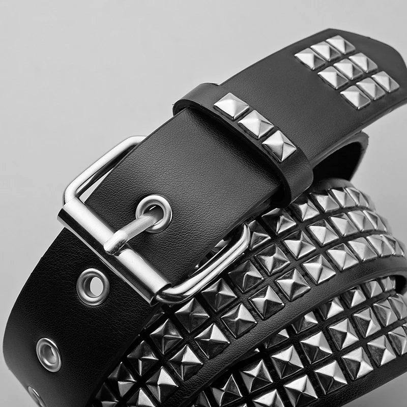 Toxicpop silver and black studded belt