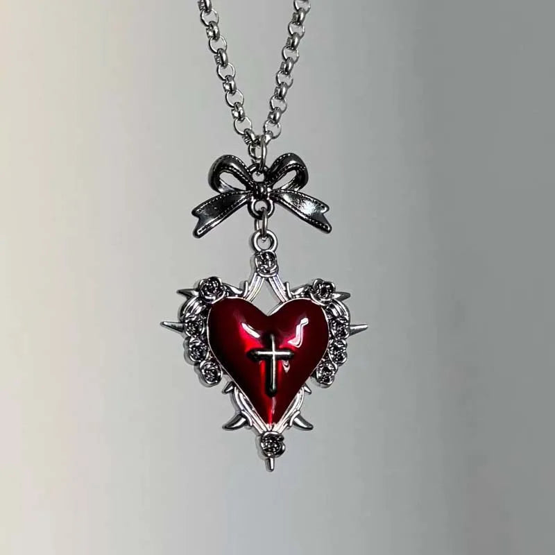 Toxicpop y2k heart necklace